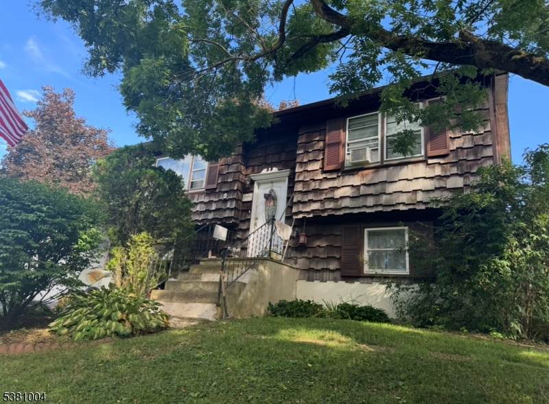 14 Wilson Ave - Photo 1