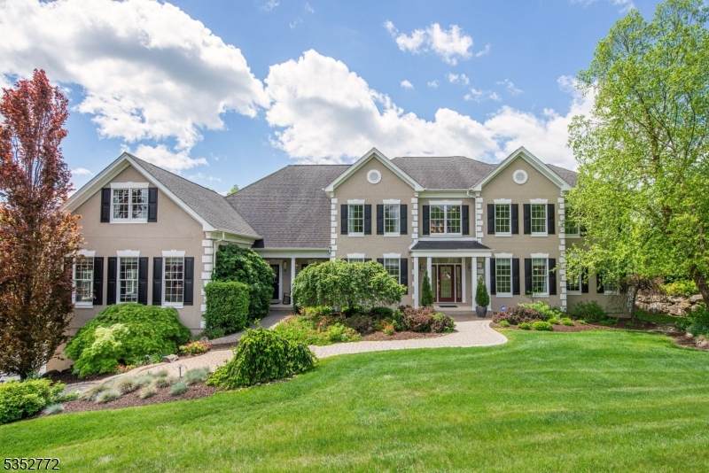 39 Crown View Ct - Photo 1