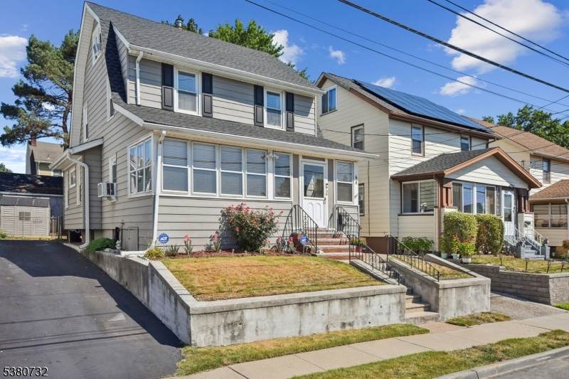 68 E 8Th St - Photo 1