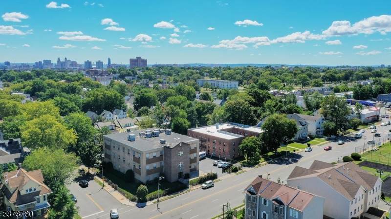 110 S Grove St - Photo 1