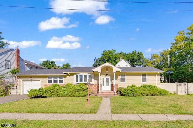 47 Funston Pl - Photo 1