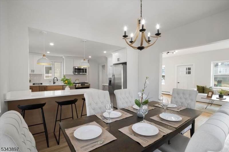 33 Robertson - Photo 1