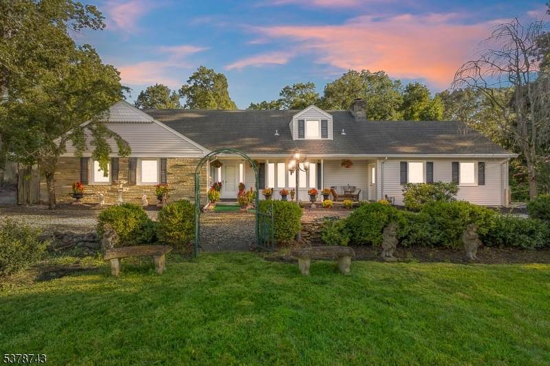 414 Roberts Ln - Photo 1