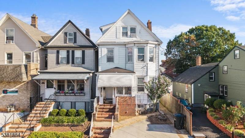 220 Palmer St - Photo 1