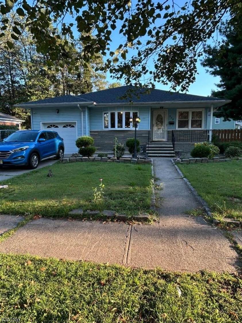 328 W Inman Ave - Photo 1