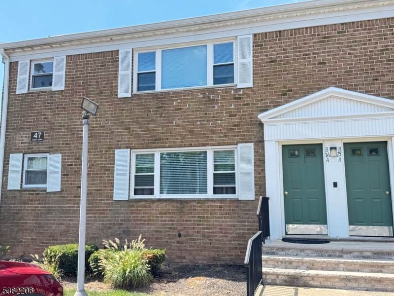 47 Judson St Unit 16B - Photo 1