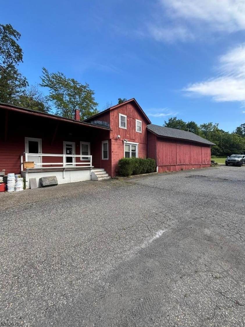 11 Quakertown Rd - Photo 1