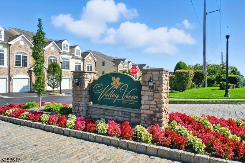 33 Forshee Cir - Photo 1