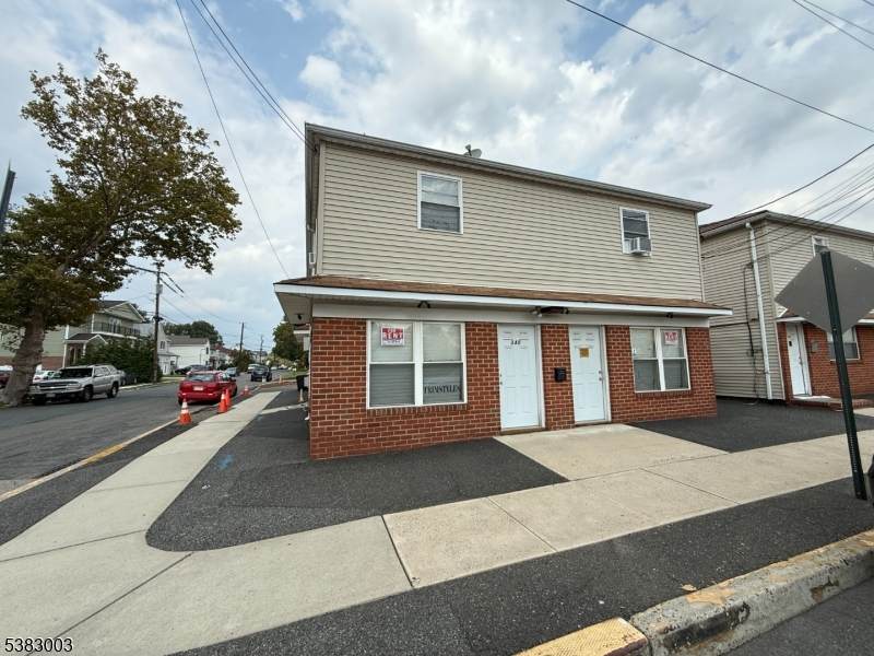 340 Monroe Ave - Photo 1