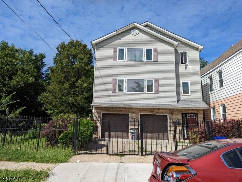 63 Kent St - Photo 1