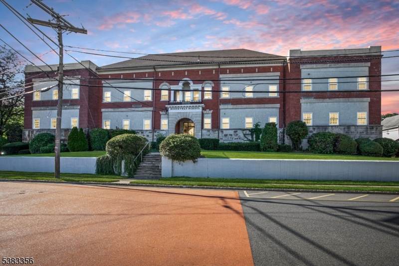 103 Park Ave - Photo 1