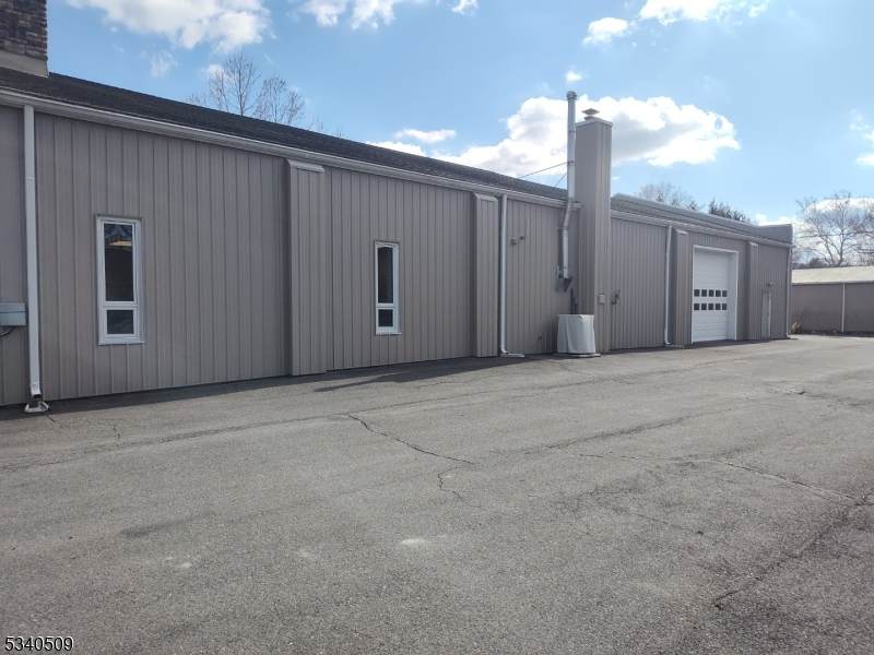 300 5th St - Photo 1