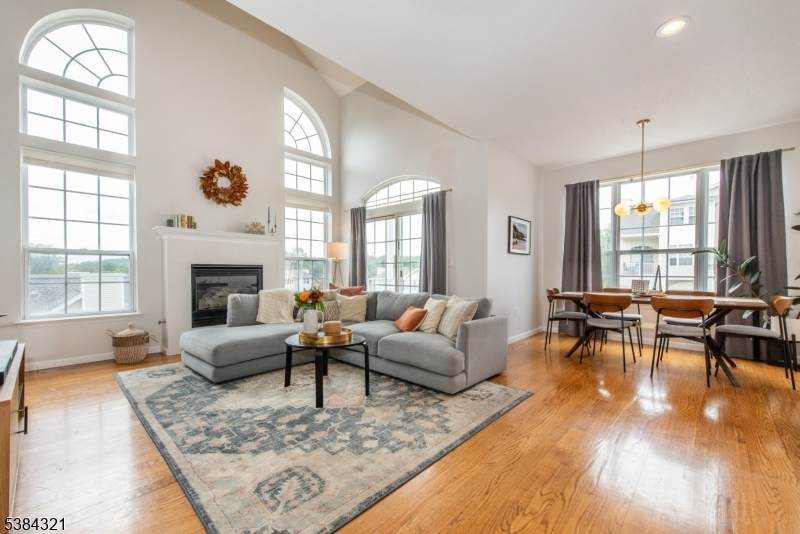 2 Wildflower Ln - Photo 1