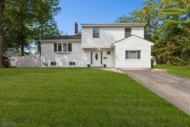 5 Waverly Dr - Photo 1