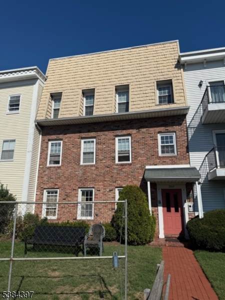 1004 Unicorn Way - Photo 1