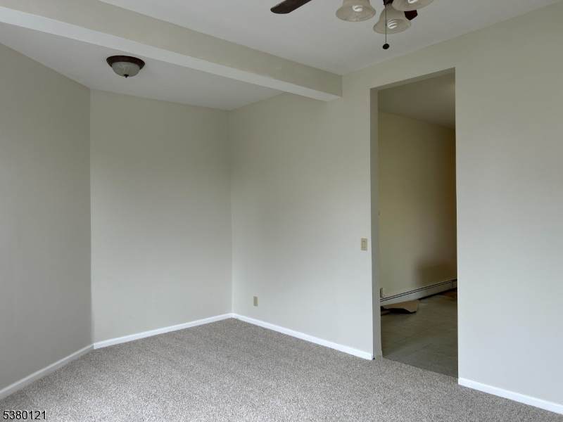 331 Pleasant Pl, Apt F - Photo 1