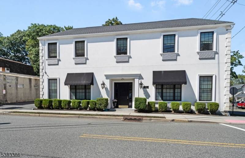 27 Central Ave - Photo 1