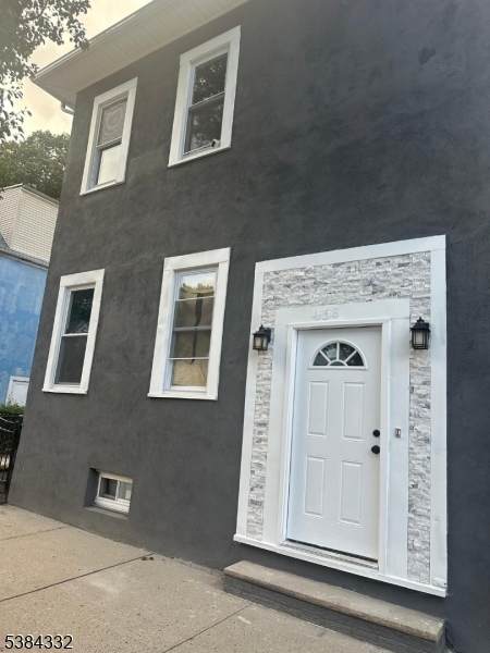 456 Harrison St - Photo 1