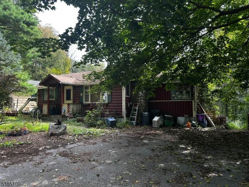 8 Shawondasee Rd - Photo 1