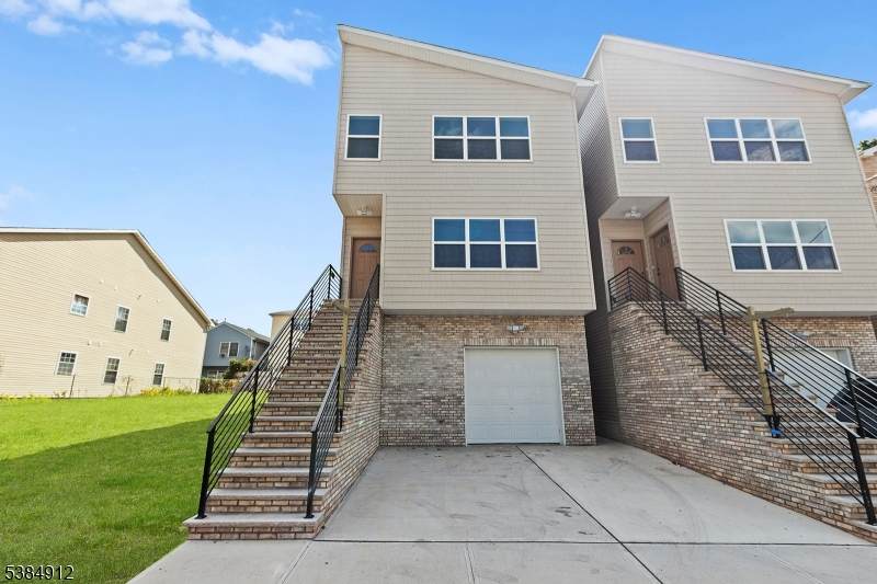 484 S 19Th St - Photo 1