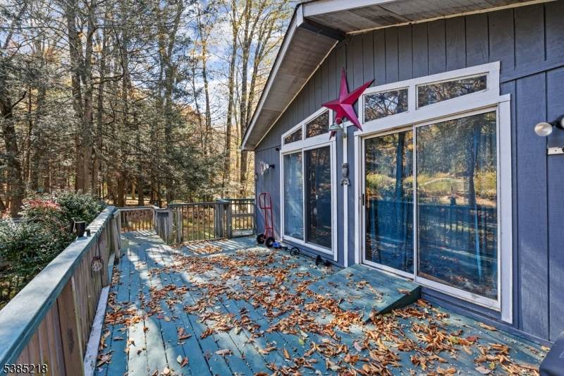 126 Armstrong Rd - Photo 1