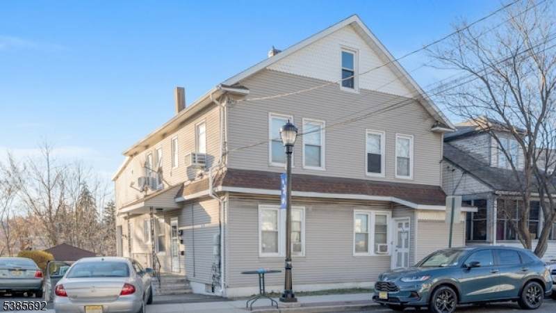 512 Mc Bride Avenue - Photo 1