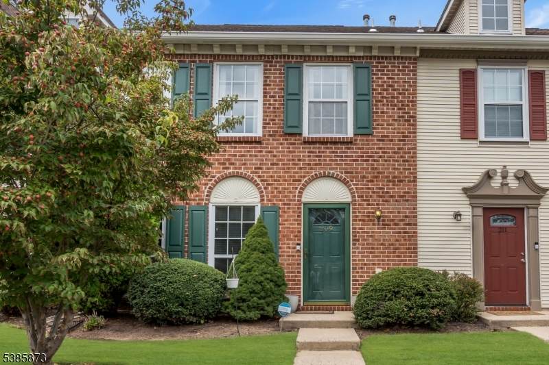 209 Lindsey Ct - Photo 1