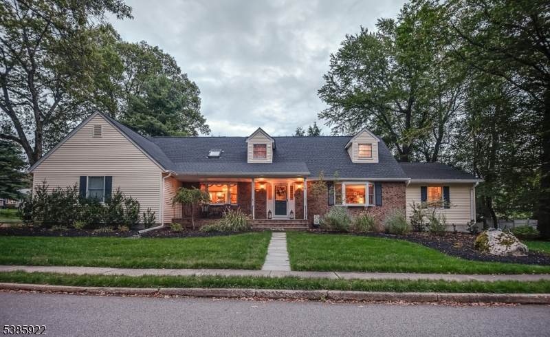 18 Morse Ave - Photo 1