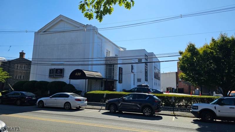 430 Franklin St - Photo 1