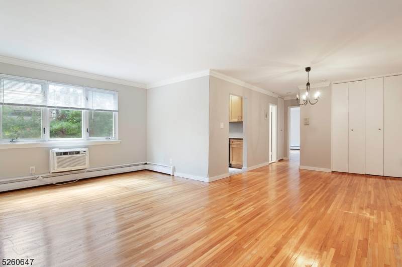 806 Morris Tpke - Photo 1