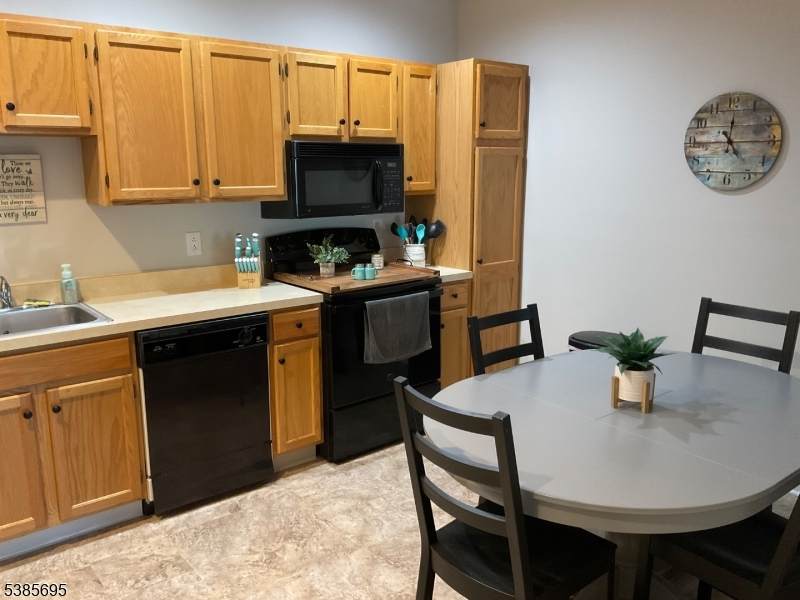 5318 Richmond Rd - Photo 1