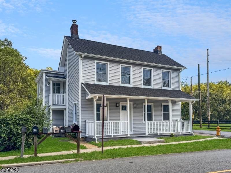 631 S Main St - Photo 1