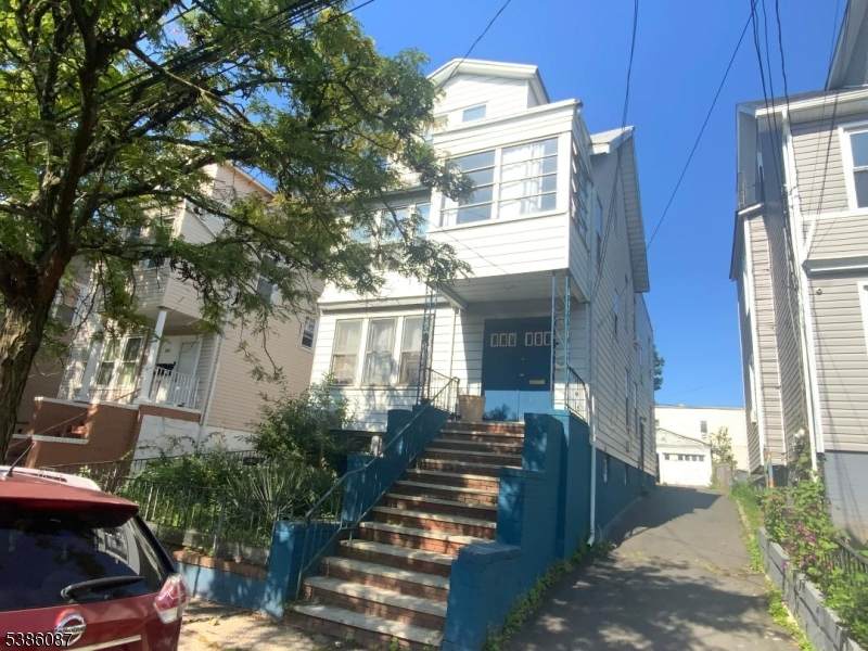 167 Goodwin Ave - Photo 1