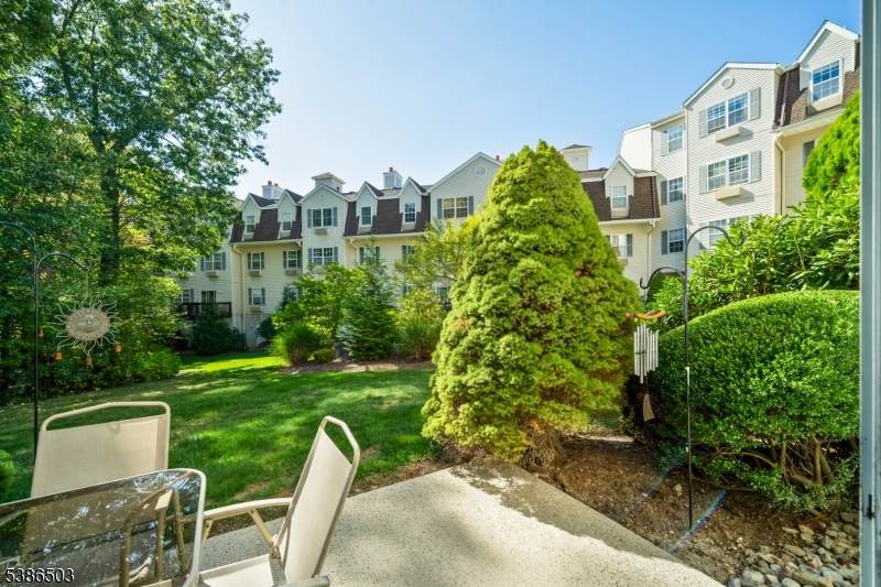 6110 Richmond Rd - Photo 1