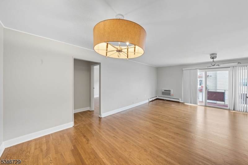 352 Hoover Ave - Photo 1