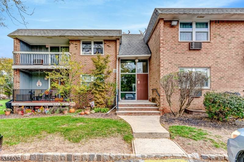 807 Eves Dr - Photo 1