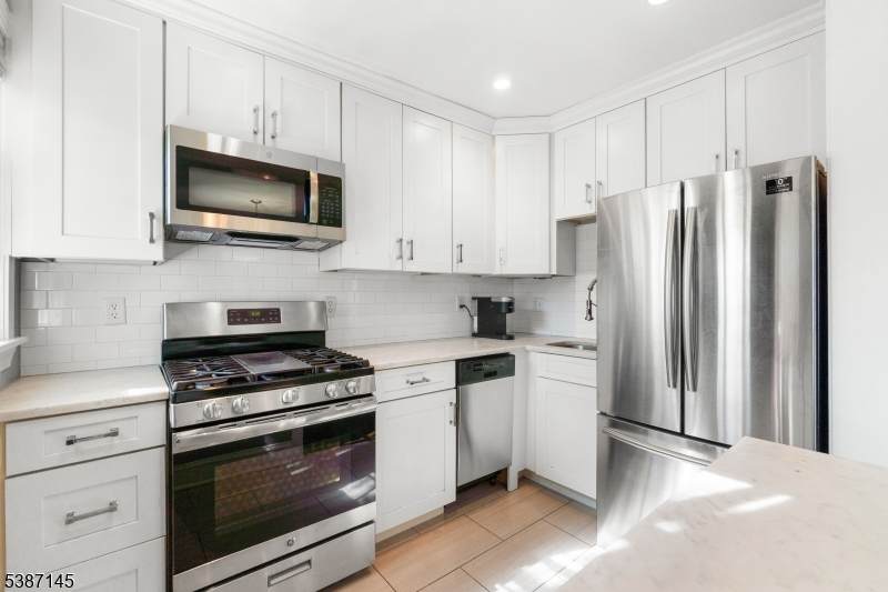 36 Meadowbrook Pl - Photo 1