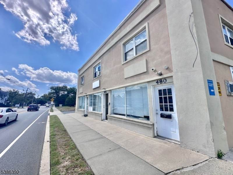 482 Main St - Photo 1