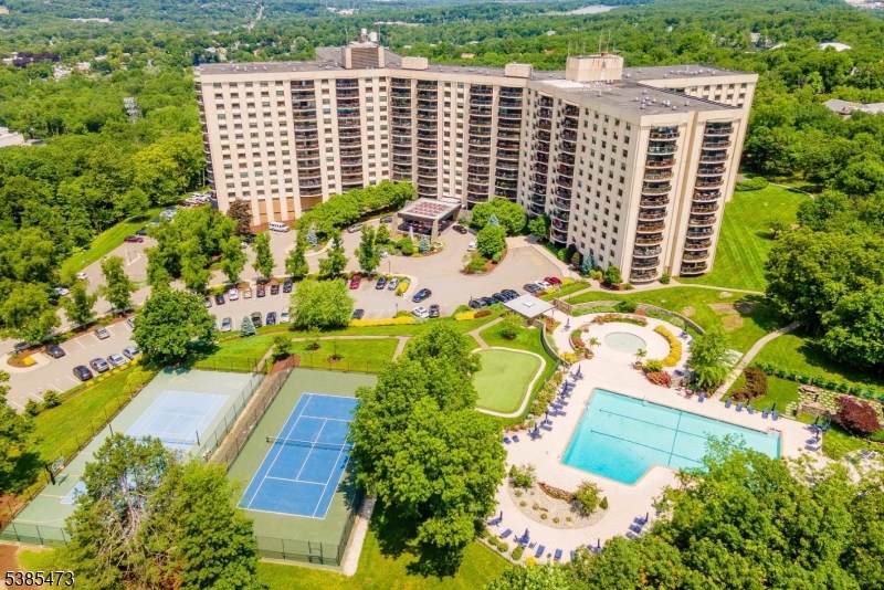 2 Claridge Dr - Photo 1