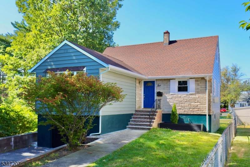 1 Charles St - Photo 1