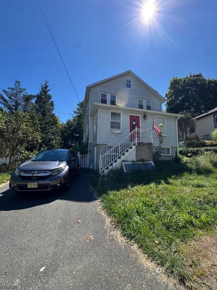 66 Nestor St - Photo 1