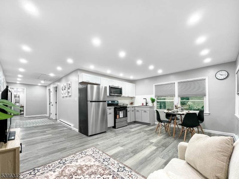 208 Fayette Ave - Photo 1