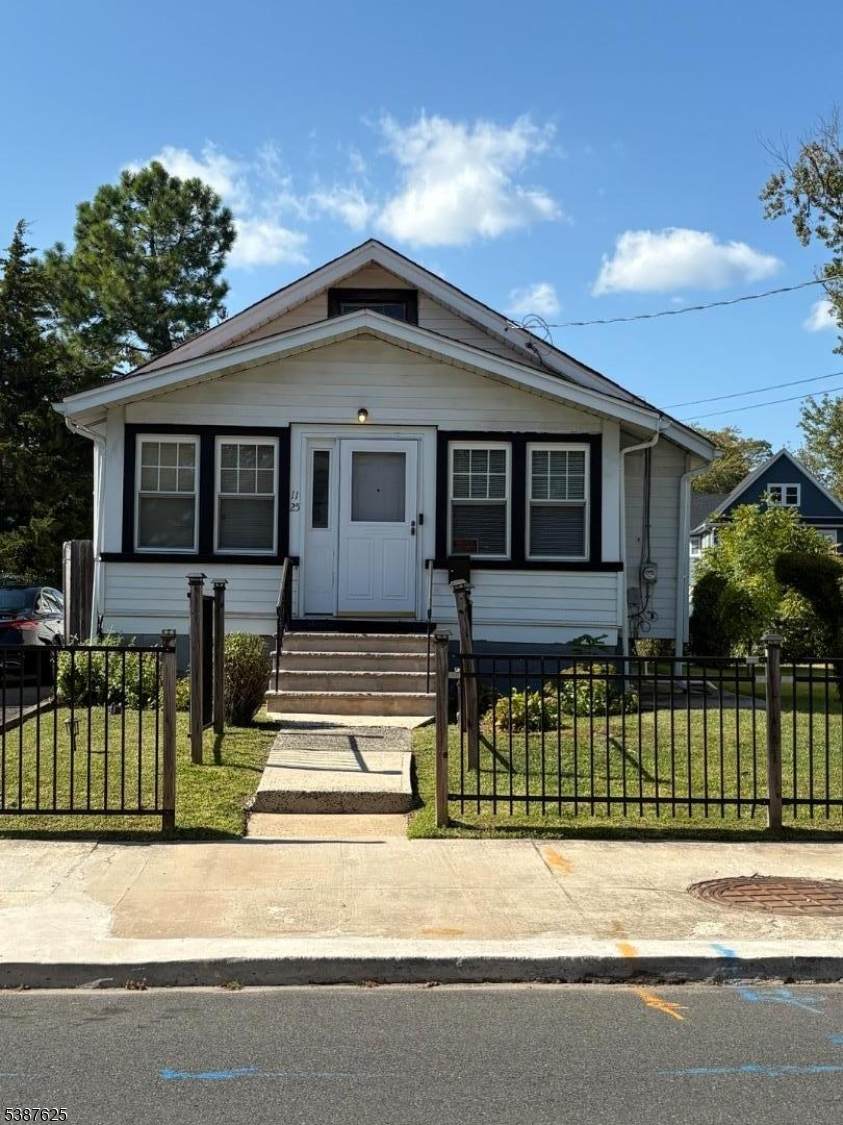 1123 E 3Rd St - Photo 1