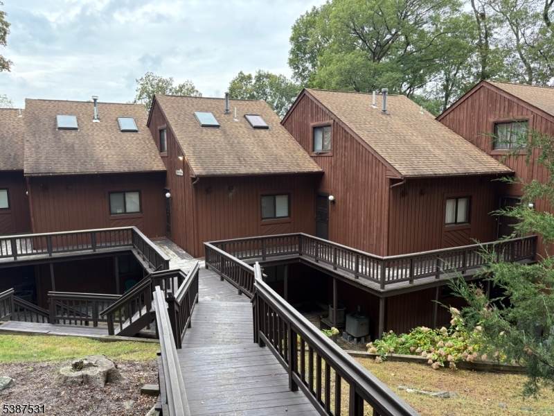 1 Gray Rock Dr - Photo 1