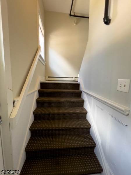 60 Veterans Memorial Dr - Photo 1