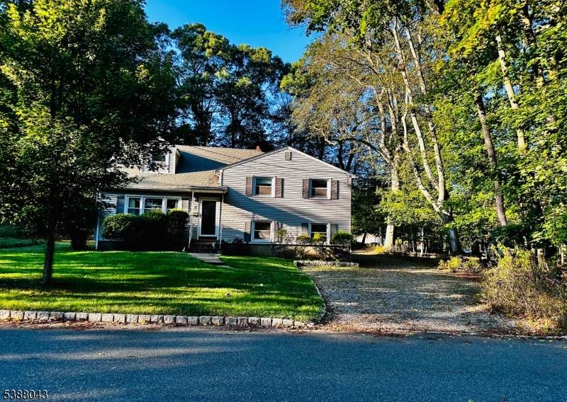 6 Mayhew Dr - Photo 1