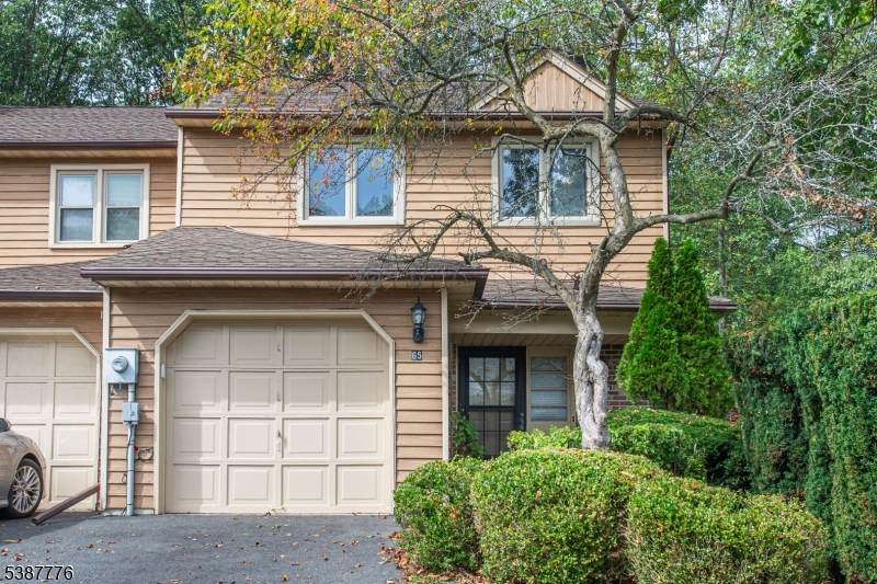 65 Stockton Ct - Photo 1