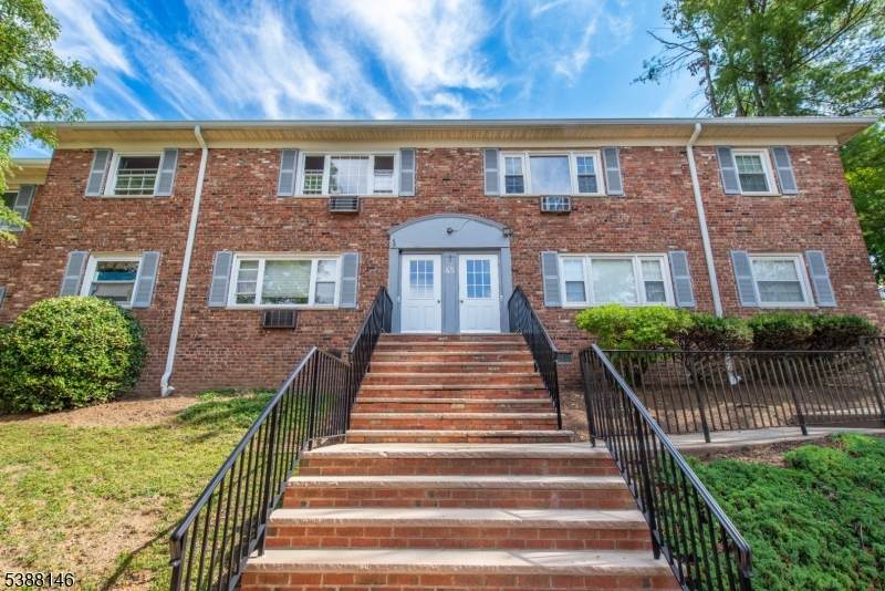 45 Wedgewood Drive - Photo 1