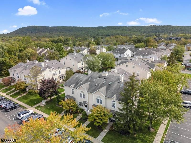 653 Colby Ct - Photo 1