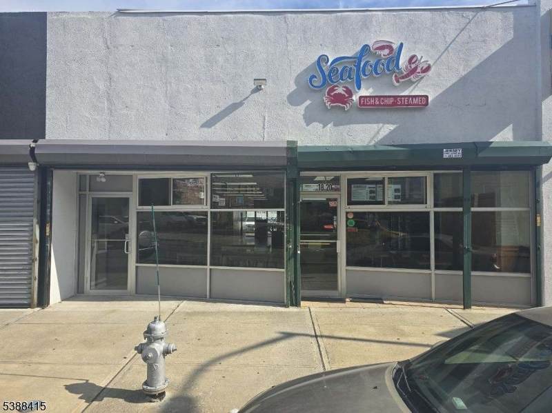 18 Sanford St - Photo 1